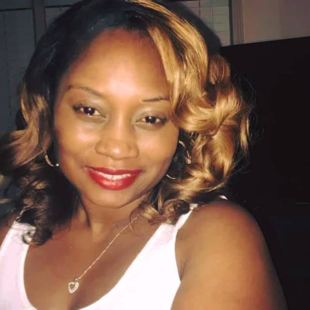 Meet your Posher, Latasha